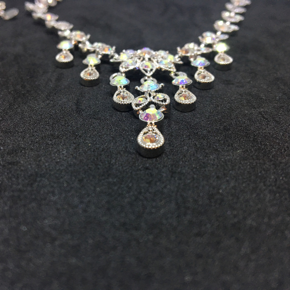 Kirks Folly Brilliant Aurora Borealis Bib Falls Necklace - Picture 2 of 4